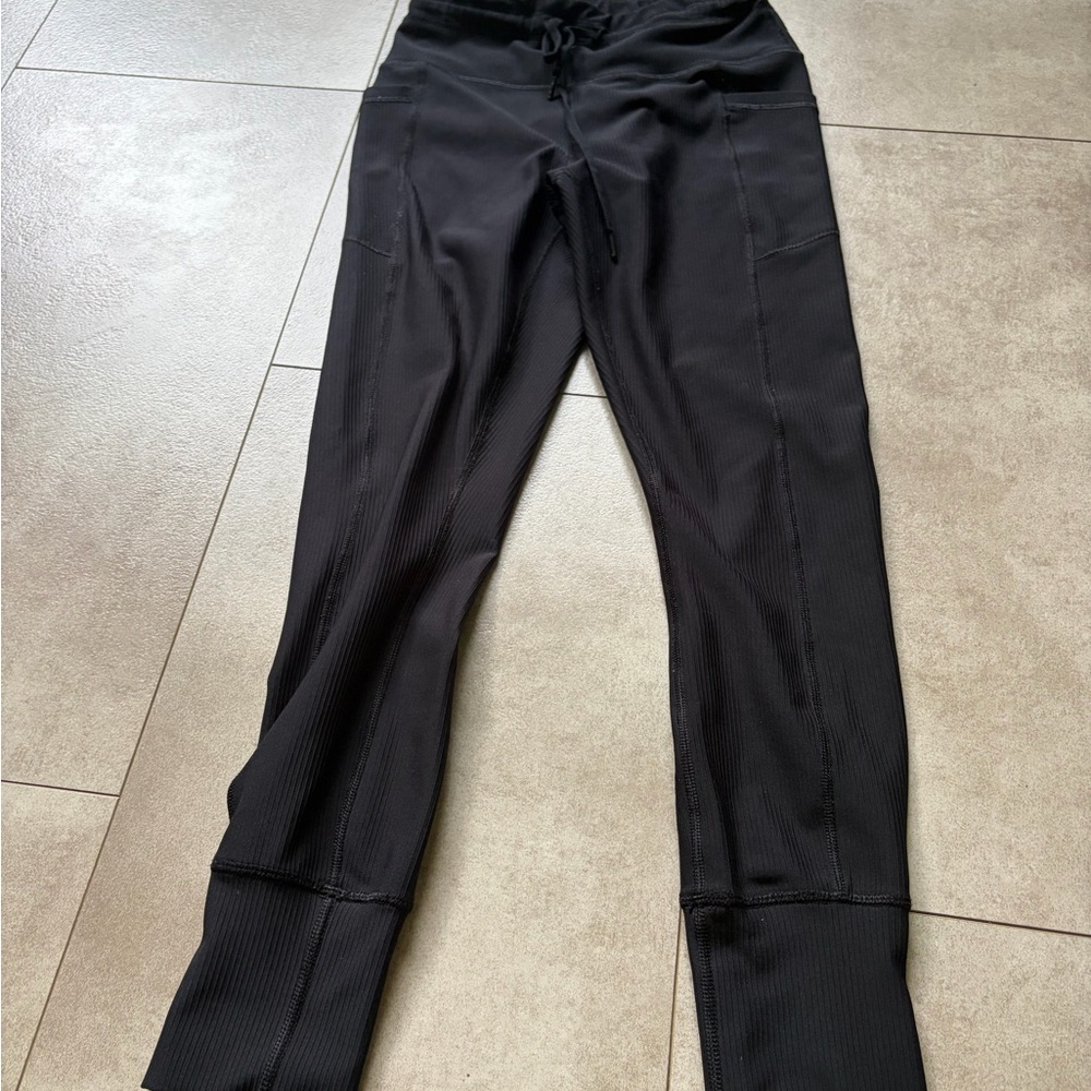 Yogalicious black high rise ribbed drawstring pocket leggings